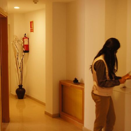 Hotel Cosmos טראגונה מראה חיצוני תמונה