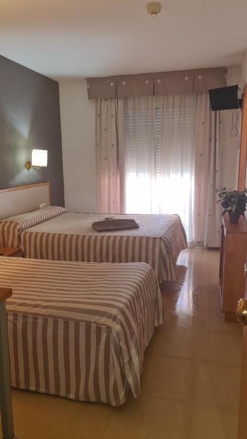 Hotel Cosmos טראגונה מראה חיצוני תמונה