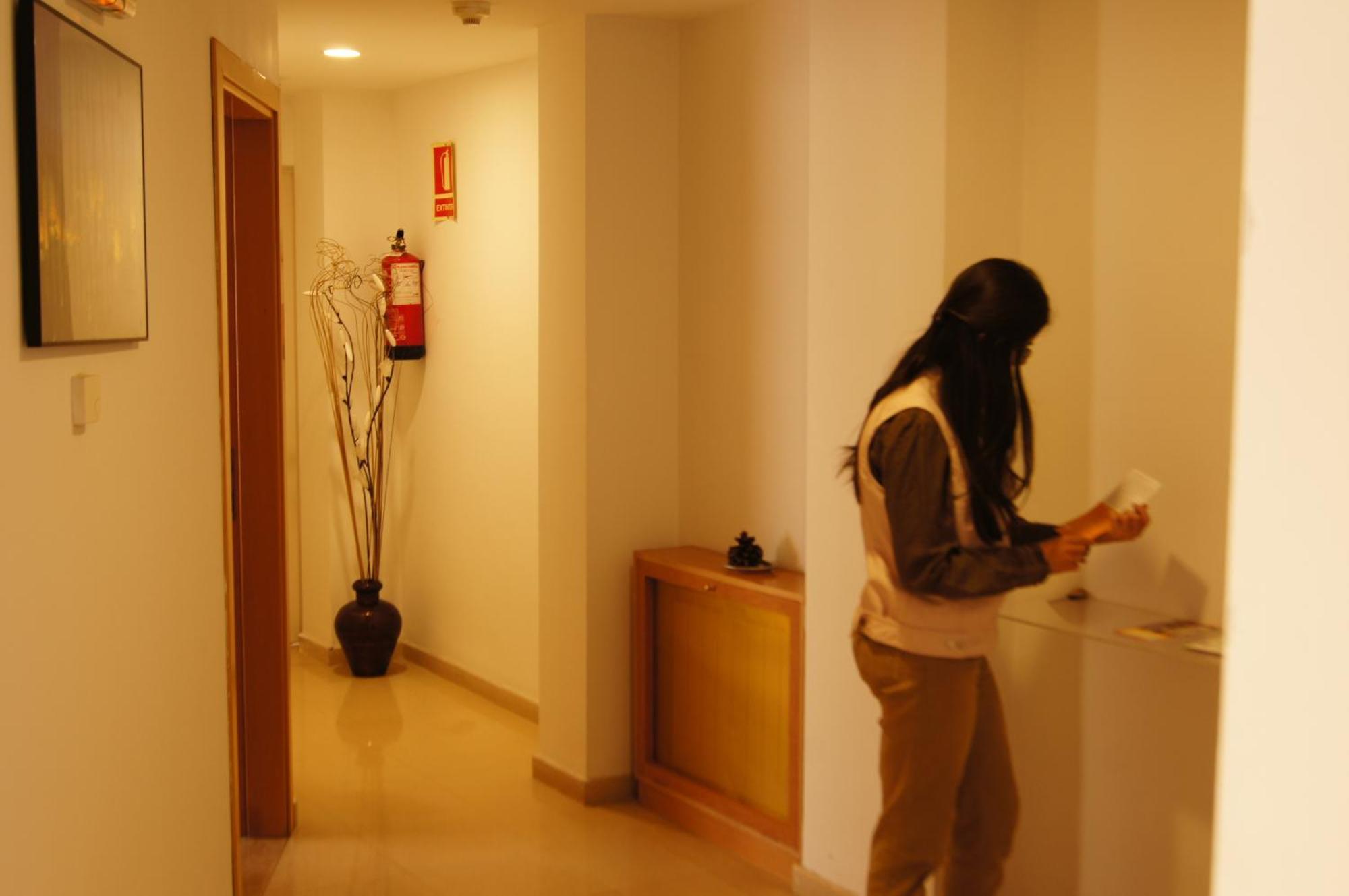 Hotel Cosmos טראגונה מראה חיצוני תמונה