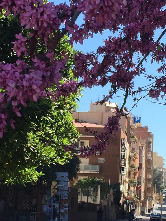 Hotel Cosmos טראגונה מראה חיצוני תמונה